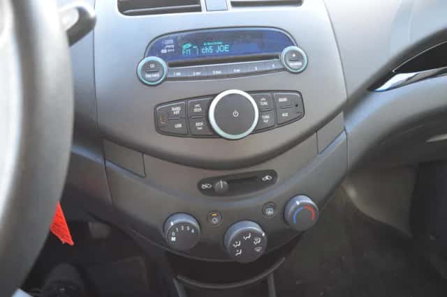 Chevrolet Spark (2010) thumbnail 5