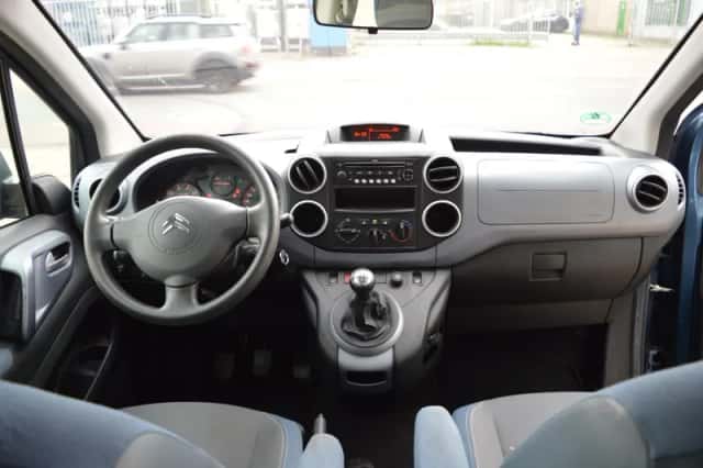 Citroën Berlingo (2008) thumbnail 2