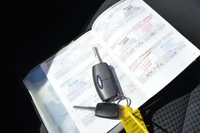 Ford C-Max (2010) thumbnail 4