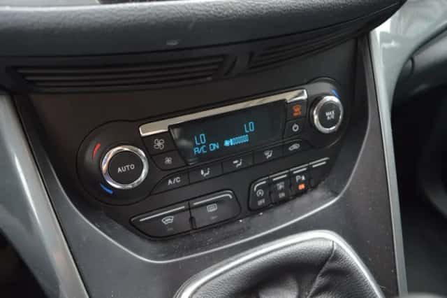 Ford Grand C-Max (2013) thumbnail 3