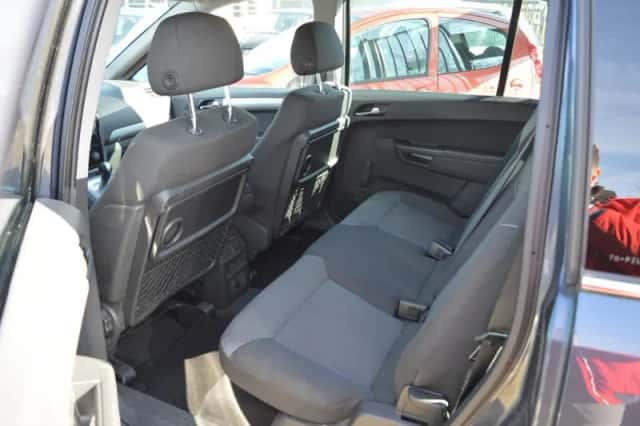 Opel Zafira (2011) thumbnail 3