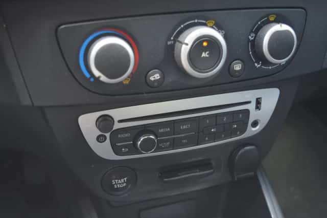 Renault Mégane (2014) thumbnail 5