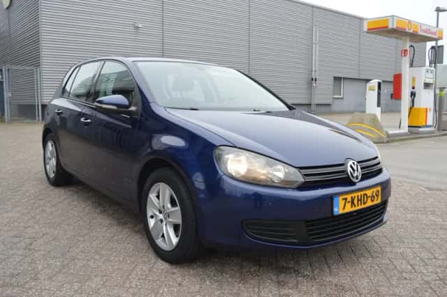Volkswagen Golf (2009) thumbnail 1