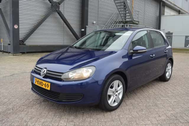 Volkswagen Golf (2009) thumbnail 6