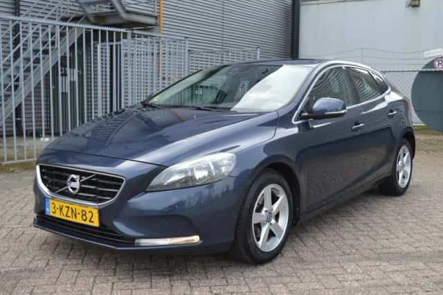 Volvo V40 (2013) thumbnail 6