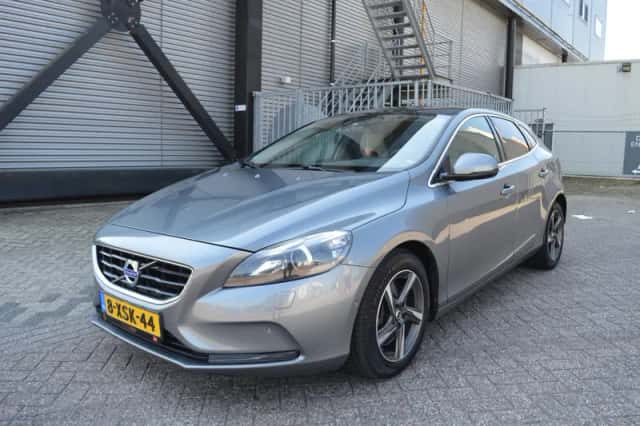 Volvo V40 (2014) thumbnail 6