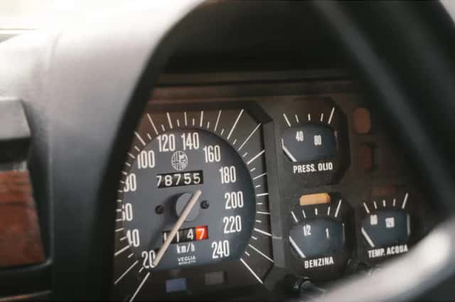 Alfa Romeo Alfetta GTV (1976) thumbnail 4