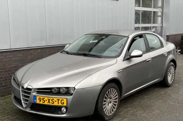 Alfa Romeo 159 (2007) thumbnail 1