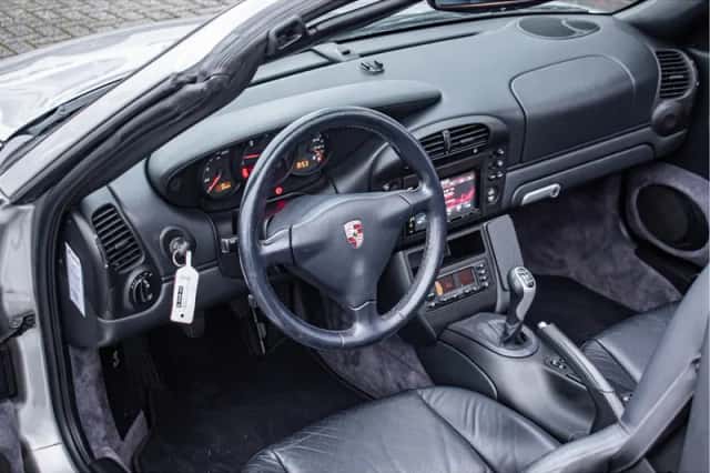 Porsche Boxster (2004) thumbnail 2