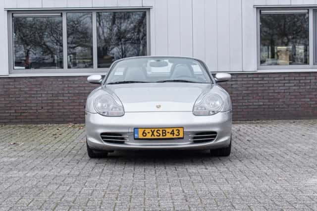 Porsche Boxster (2004) thumbnail 6
