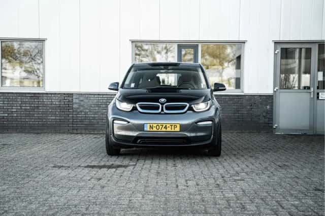 BMW i3 (2022) thumbnail 6