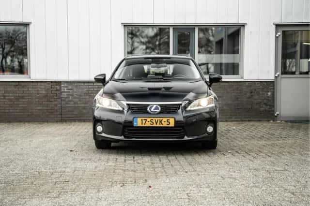 Lexus CT (2011) thumbnail 6