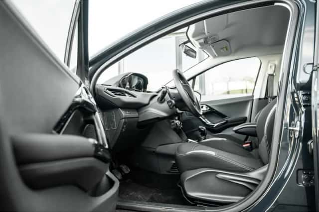 Peugeot 208 (2016) thumbnail 5