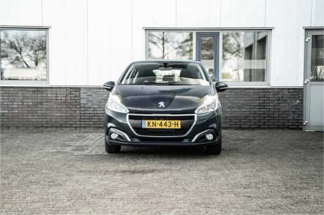 Peugeot 208 (2016) thumbnail 6