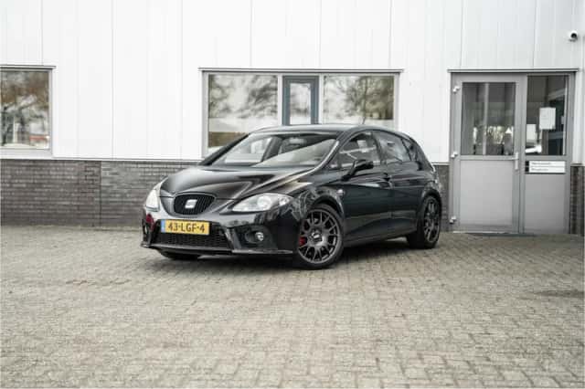 SEAT Leon (2010) thumbnail 1
