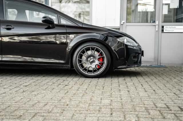 SEAT Leon (2010) thumbnail 4