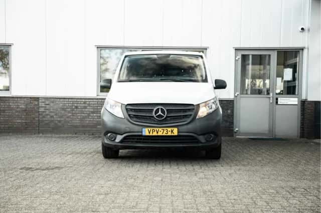 Mercedes-Benz eVito (2020) thumbnail 6