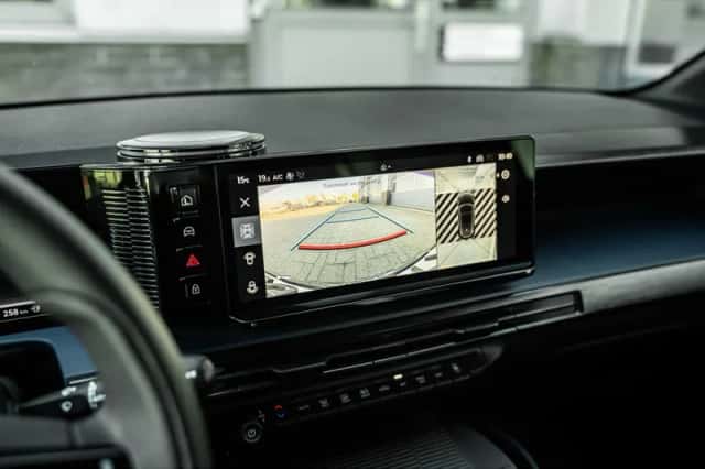 Lancia Ypsilon (2024) thumbnail 4