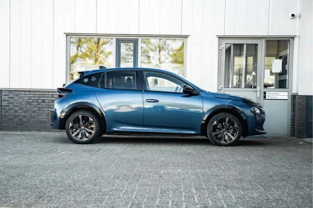Lancia Ypsilon (2024) thumbnail 5