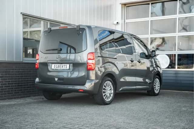 Opel Zafira-e Life (2021) thumbnail 3