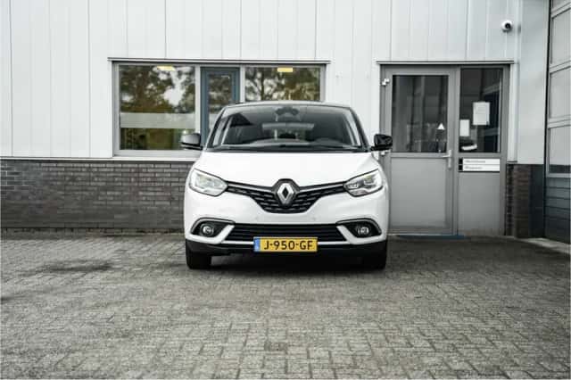 Renault Scénic (2019) thumbnail 6