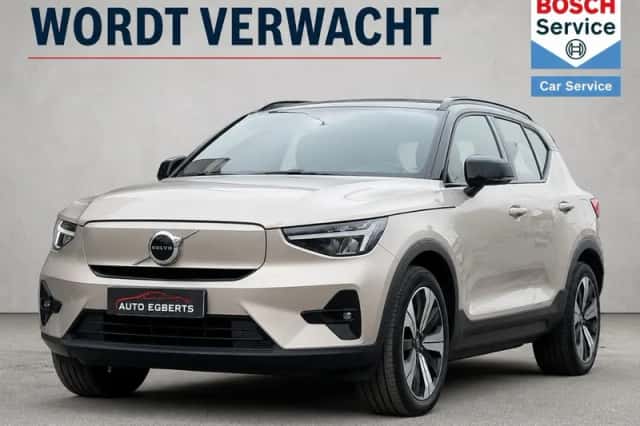 Volvo XC40 (2023) thumbnail 1
