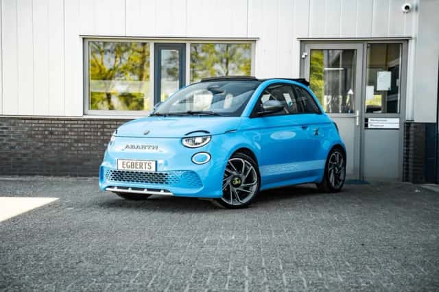 Abarth 500 C (2023) thumbnail 1
