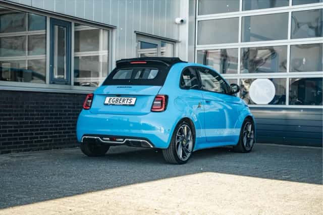 Abarth 500 C (2023) thumbnail 3