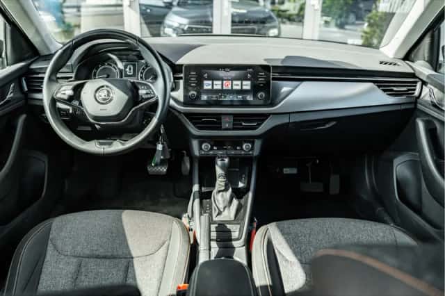 Škoda Kamiq (2021) thumbnail 2