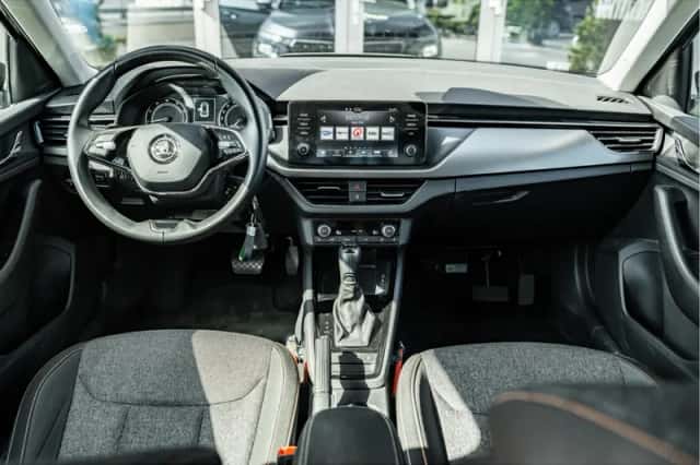 Škoda Kamiq (2021) thumbnail 2