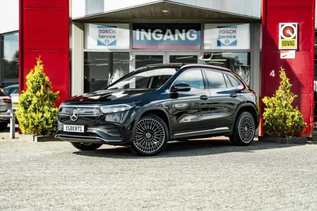 Mercedes-Benz EQA (2021) thumbnail 1
