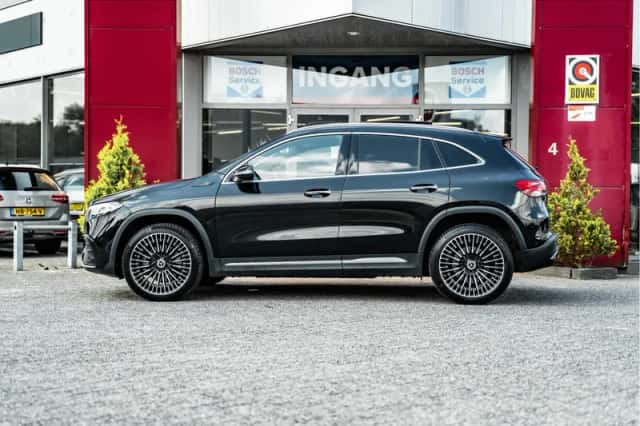 Mercedes-Benz EQA (2021) thumbnail 3