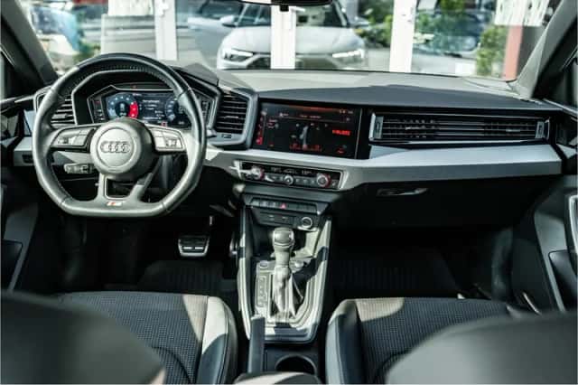 Audi A1 (2019) thumbnail 2