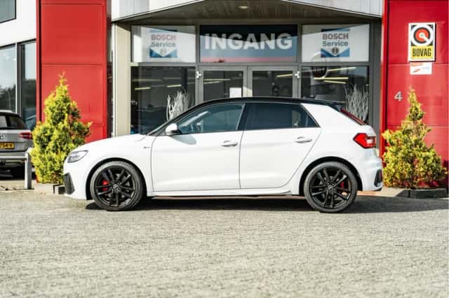 Audi A1 (2019) thumbnail 4