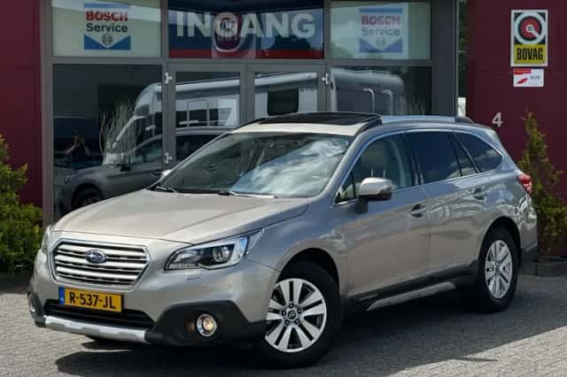 Subaru Outback (2015) thumbnail 1