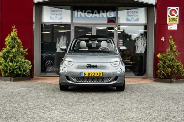 Fiat 500C (2021) thumbnail 5