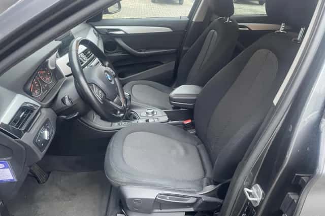 BMW X1 (2017) thumbnail 4