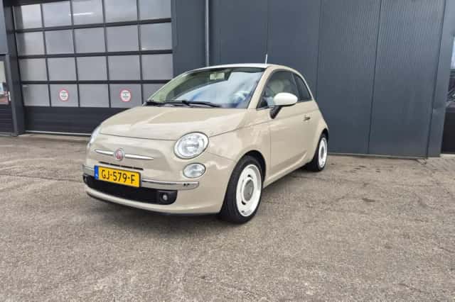Fiat 500 (2015) thumbnail 1