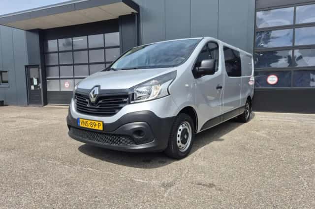 Renault Trafic (2016) thumbnail 1