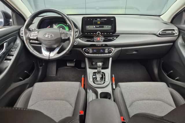 Hyundai i30 (2021) thumbnail 2