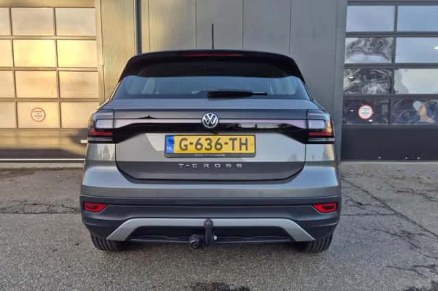 Volkswagen T-Cross (2019) thumbnail 6