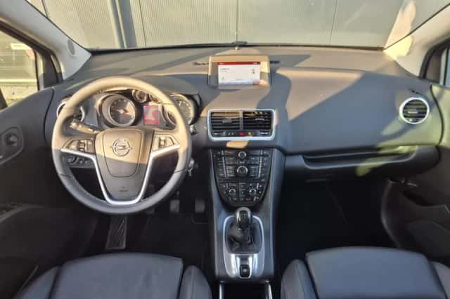 Opel Meriva (2016) thumbnail 2