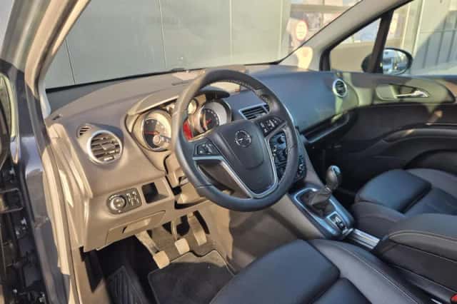 Opel Meriva (2016) thumbnail 4