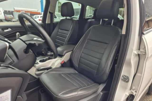Ford C-Max (2015) thumbnail 5