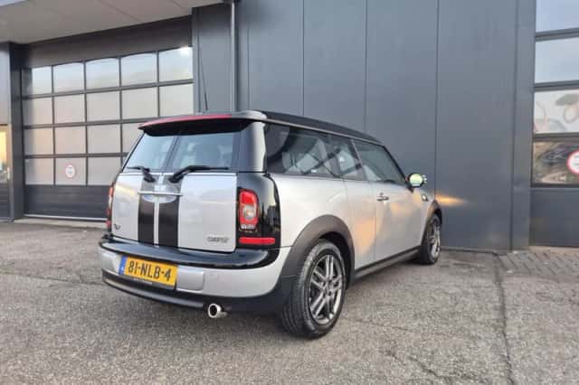 MINI Clubman (2010) thumbnail 3
