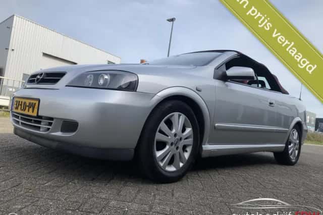 Opel Astra (2002) thumbnail 1
