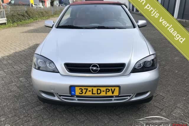 Opel Astra (2002) thumbnail 2