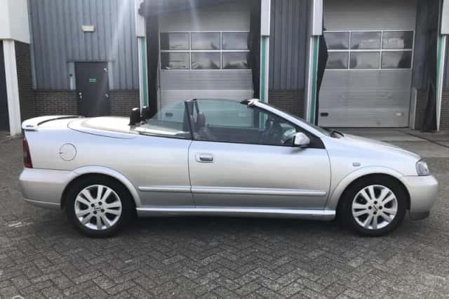 Opel Astra (2002) thumbnail 5