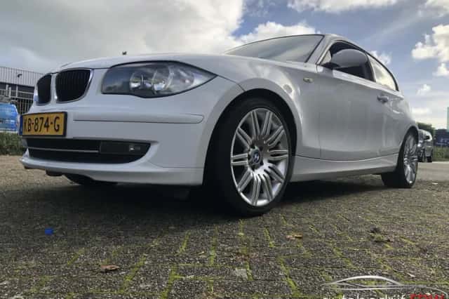 BMW 1-Serie (2008) thumbnail 1