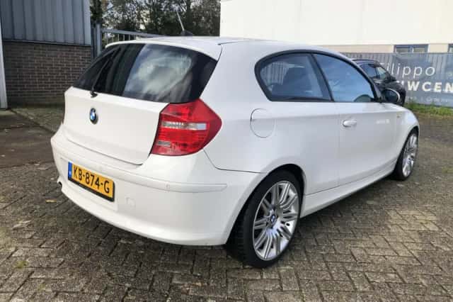 BMW 1-Serie (2008) thumbnail 5